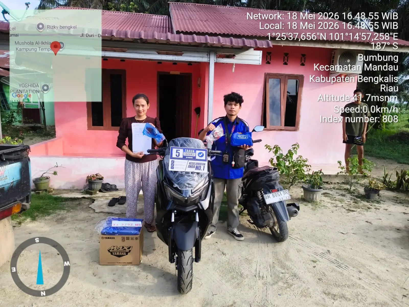 Delivery motor Yamaha kepada pelanggan di Kecamatan Mandau Kabupaten Bengkalis dari Dealer Yamaha Alfa Scorpii Bengkalis Riau. Dokumentasi pelayanan untuk melengkapi ulasan dealer Yamaha terpercaya.